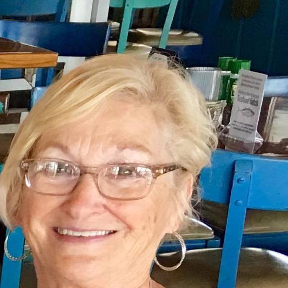 Meet your Posher, Phyllis - Picture 1 of 1